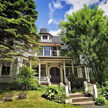 Elmwood Heritage Inn Charlottetown Exterior photo